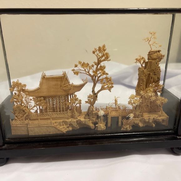 Vintage Chinese hand carved cork- Very fine details